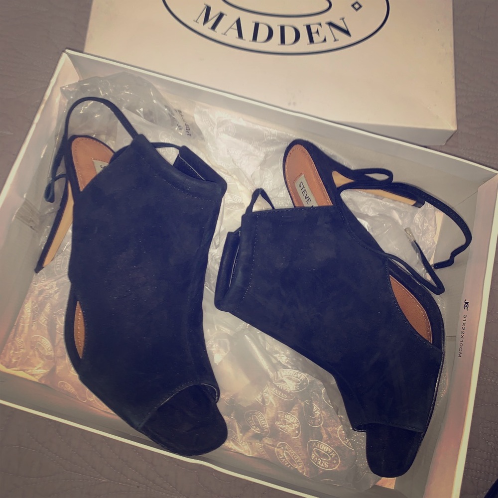 Steve Madden Suede Heels